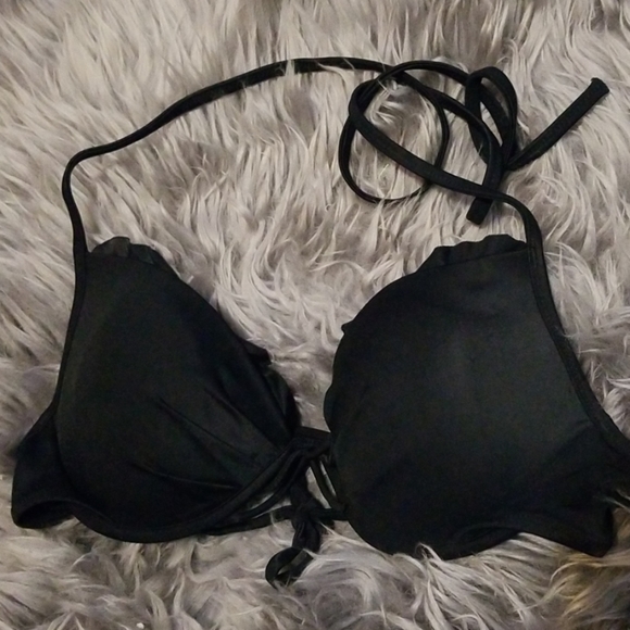 3/22!!! Victoria's Secret - Picture 1 of 4